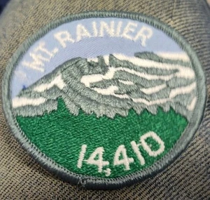VINTAGE MT RAINIER WA CLIMBERS PATCH 14410 FEET NOS NEW TWILL 3 INCHES - Picture 1 of 1