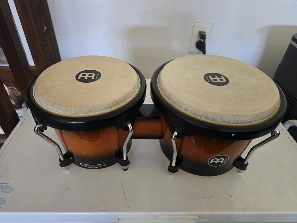 Bongos de madera Aspire de percusión latina, Sunburst Foto 1 de 1