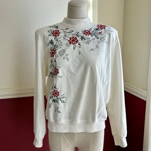 Alfred Dunner Embellished Sweatshirt Women’s M Petite Cream Floral Holiday Top - Picture 1 of 11