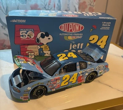 1 acción 1/24 Jeff Gordon #24 DuPont/PEANUTS™ 2000 Monte Carlo Foto 1 de 4