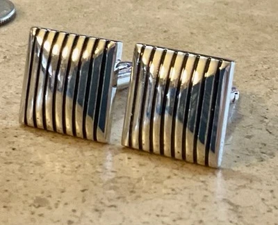 Abotoaduras quadradas folheadas a prata pretas forradas - Imagem 1 de 4