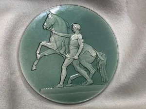 Rare Soviet medal Sculptural Group on Anichkov Bridge Leningrad LMD Beautiful - Picture 1 of 8