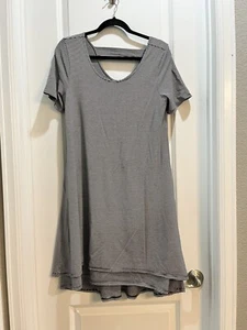 Vestido túnica Soft Surroundings pequeño negro blanco a rayas manga corta - Imagen 1 de 7