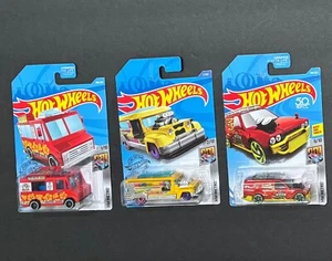 Hot Wheels HW Metro Red Quick Bite Road Bandit Taxi Pizza Time Shifter Lot of 3 - Picture 1 of 11