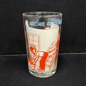 Jar de jalea Archie Glass Gets A Helping Hand cómic Jughead vintage 1973 - Imagen 1 de 6