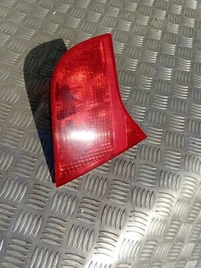Audi A4 Rear Back Light Left N/S Inner Stop Brake Lamp B7 2005 Estate 8E9945093 - Picture 1 of 5