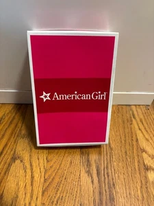 American Girl Puppenoutfit mit gestreiftem Kleid & Schuhen im Karton - Bild 1 von 5
