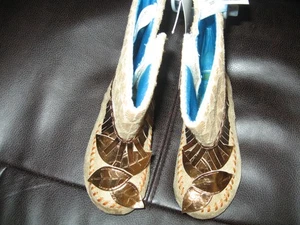 Disney Store Pocohontas Kostüm Halloween/Anziehschuhe Größe 7/8 Neu mit Etikett - Bild 1 von 7
