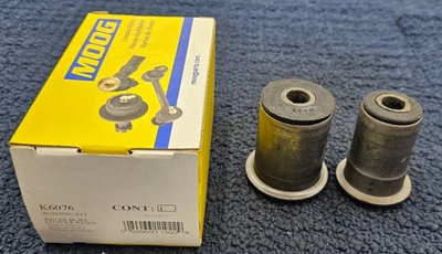 Bujes de brazo de control inferior delantero Moog K6076 para Chevrolet Camaro 1967-1970 Foto 1 de 4