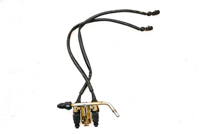 09 Polaris RZR 800 EFI 4x4 Fuel Rail & Injectors - Image 1 of 3