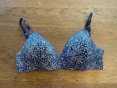 PINK Victoria's Secret Blue Paisley 38DD  Wear Everywhere Wireless Push Up Bra - Image 1 of 2