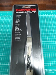 Winchester 420 Large Trapper Pocket Knife w/ Jigged Bone Handles & Belt Sheath - Picture 1 of 7