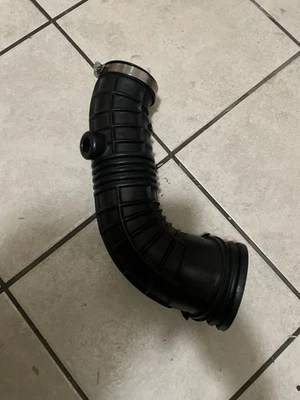 Оригинальная воздухозаборная коленчатая труба 2000-2005' HONDA S2000 AP1 17228-PCX-000 - Изображение 1 из 3