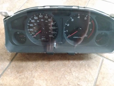 1997 1996 NISSAN PATHFINDER INSTRUMENT CLUSTER Speedometer Cluster AT  178K - Image 1 of 4