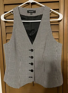 NWOT Nine West Women’s Checkered Vest Size 10 - Picture 1 of 1