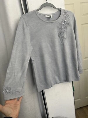 Suéter Convington para mujer talla L (14/16) gris adornado con cuentas florales Foto 1 de 4