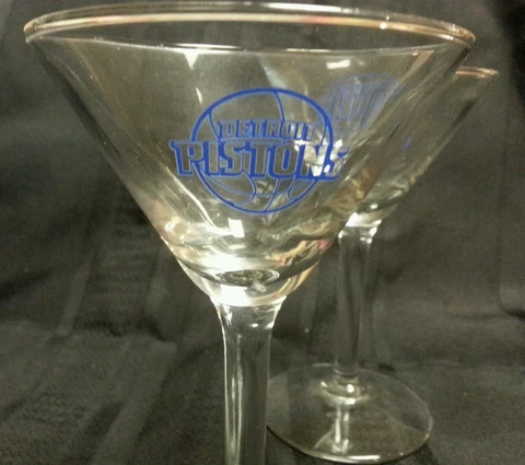 Detroit Pistons Martini Glasses Pair Basketball Michigan Team NBA Cocktail Blue Cover