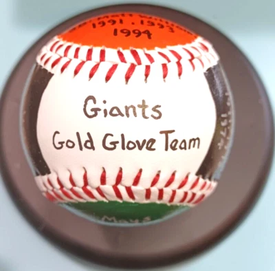 GUANTE DE BÉISBOL WILLIE MAYS BONDS PINTADO A MANO DE LOS GIGANTES DE SAN FRANCISCO TODO DORADO + Foto 1 de 4