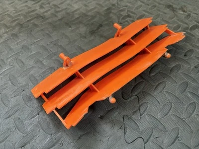 2004 04 KTM 200 EXC OEM IZQUIERDA DERECHA RADIADOR REJILLA ALETAS REFRIGERACIÓN 54635134200 Foto 1 de 4