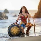 Christmas Wonder Woman Shield - Film Métal pour Cosplay