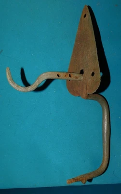 ANCIEN LOQUET A POUCIER POIGNÉE EN FER FORGÉ XVIIIe / XIXe. CLENCHE PORTE . n°4 - Photo 1/4