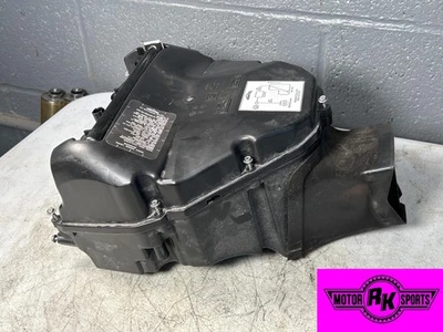 13-17, 2013-2017 TRIUMPH DAYTONA 675 CAJA DE FILTRO DE ADMISIÓN DE AIRE Foto 1 de 4