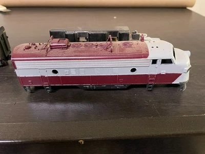 Custom Decorated HO Scale F7A/F7B Combination - READ DESCRIPTION CAREFULLY - Image 1 of 4