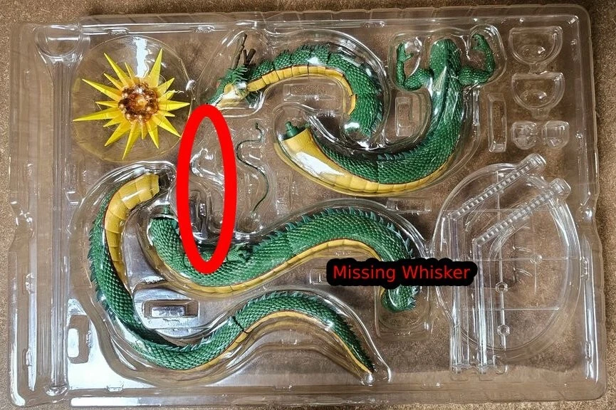 USADO Tamashii Bandai Dragon Ball Z Shenron S.H. Figura Figuarts bigote faltante Foto 1 de 1
