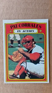 1972 Topps PAT CORRALES IN ACTION Card #706 CINCINNATI REDS - Picture 1 of 2