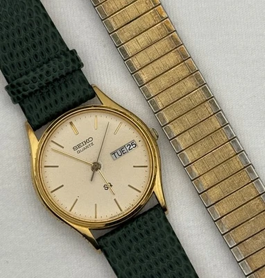 1982 Vintage Seiko Men's Quartz S2 Watch w/ Original Band - 8223-7089 - DAY/DATE - Image 1 of 4