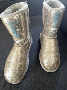 Botas Ugg con lentejuelas talla 38 - Imagen 1 de 8