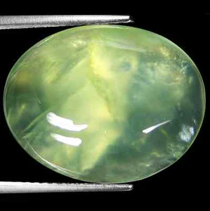 Cabochon rotondo naturale 19,02 cts verde SI2 prehnite (Africa) - Foto 1 di 6