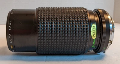 Japan MC Auto Zoom 1:4.5 F=80-200mm Camera Lens - Image 1 of 4