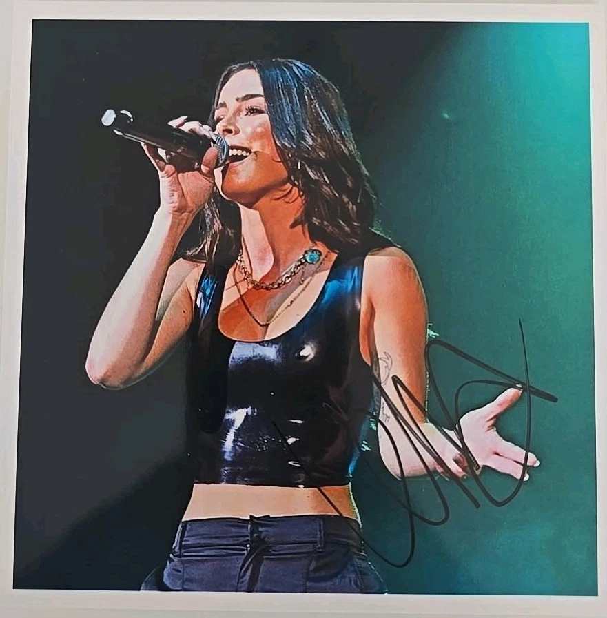 LENA MEYER LANDRUT Autogramm Signiert Autograph Original Foto XL 15x15cm  - Bild 1 von 1