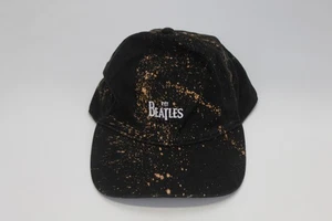 The Beatles - Logo con estampado de salpicaduras - Gorra de béisbol negra - Imagen 1 de 8