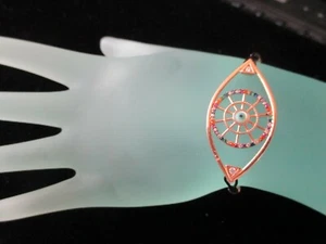 PULSERA HECHA EN SEDA CON MAL DE OJO EN EL MEDIO .925 PLATA CON CZs, AJUSTABLE - Imagen 1 de 3