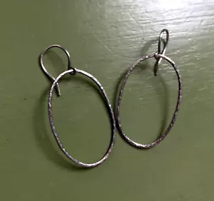 Handmade Sterling Silver Minimalist Understated Hammered Oval Hoop Earrings 1mm - Picture 1 of 6