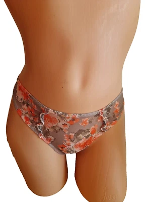 Женские стринги Lise Charmel Antigel Festival Garden Fleurs размер S - Изображение 1 из 4