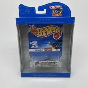 Scooter Hot Wheels 30 Aniversario Primera Edición Purple Scorchin' 1997 NUEVO #9 - Imagen 1 de 9