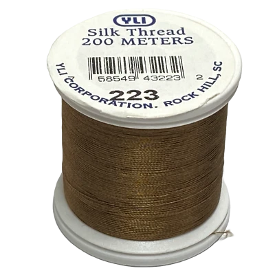 Kanagawa Orizuru 100 / Pearsall / YLI Silk Thread, 23 dtex 3x2, 200m, 83 Colors - Image 1 of 4