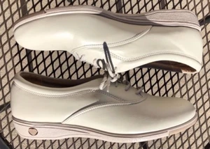 Soft Spots Women Taupe color 8.5 Lace up Leather Shoes - Picture 1 of 6