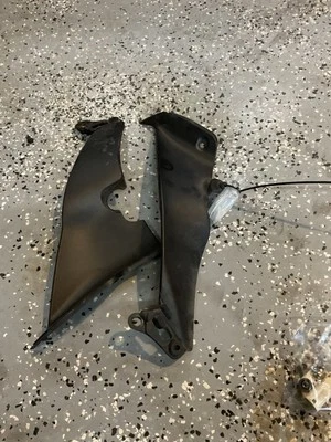 2013 13 09-14 Yamaha YZF-R1 YZFR1 carenado interior delantero derecho izquierdo cubierta cubierta Foto 1 de 3