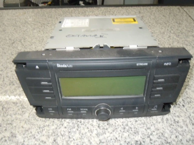 Skoda Octavia Combi 1.9 TDI 1Z Radio 1Z0035161B - Bild 1 von 3