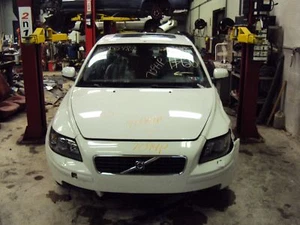 Medidor de flujo de aire VOLVO 40 SERIE 04 05 06 07 08 09 10 FABRICANTE DE EQUIPOS ORIGINALES - Imagen 1 de 6