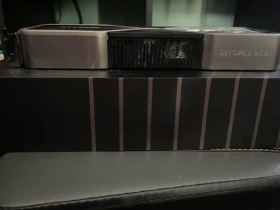 Tarjeta de gráficos NVIDIA GeForce RTX 3080 Founders Edition 10 GB GDDR6X Foto 1 de 4