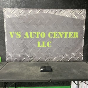 2010 MERCEDES-BENZ C300 C-CLASS UNIVERSAL MEDIA INTERFACE A2049015001 OEM - Foto 1 di 5