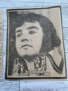 1977 Elvis Presley Photo & Article Within Week After Funeral Newspaper Clippings - Picture 1 of 4