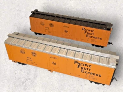 Lot of 2 HO Scale Pacific Fruit Express 50' Box Cars Sprung Trucks RTR *READ* - Image 1 of 4