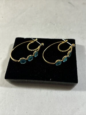 Pendientes perforados de aro Avon tono dorado cristales azules 1999 nuevos stock antiguo con caja Foto 1 de 4