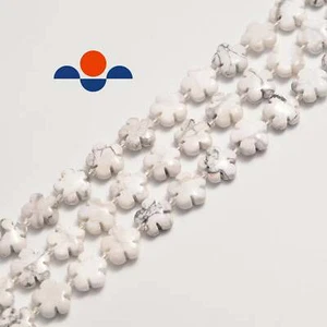 Howlith Blume Form Perlen Größe 15 mm 15,5 Zoll Strang - Bild 1 von 2